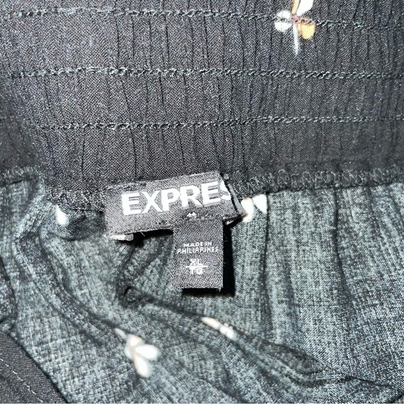 Express Skirt - Picture 3 of 4